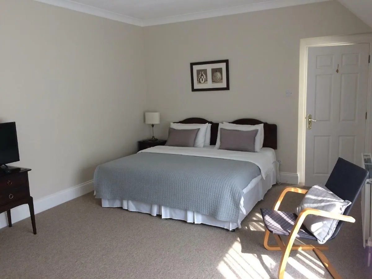 Little Manor Bed & Breakfast Cheltenham 0*,