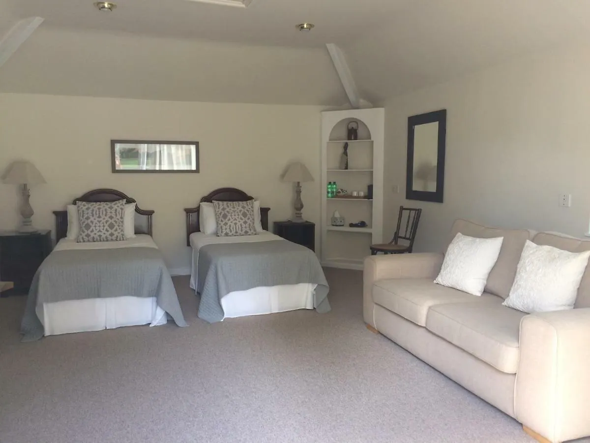 Little Manor Bed & Breakfast Cheltenham 0*,  United Kingdom